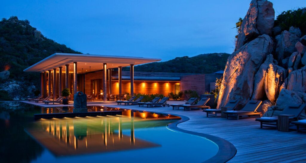 Beach Club Restaurant at Amaoni