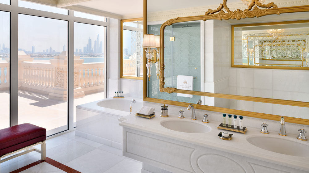 Emerald Palace Kempinski Dubai &copy | Suite Bathroom