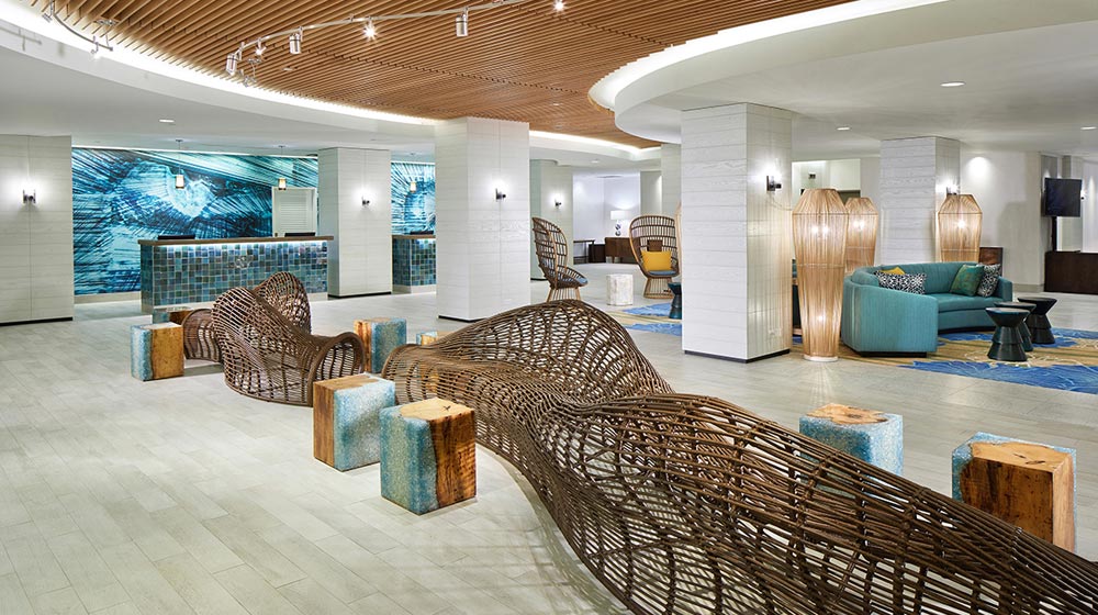 Waikiki Beachcomber by Outrigger | Lobby