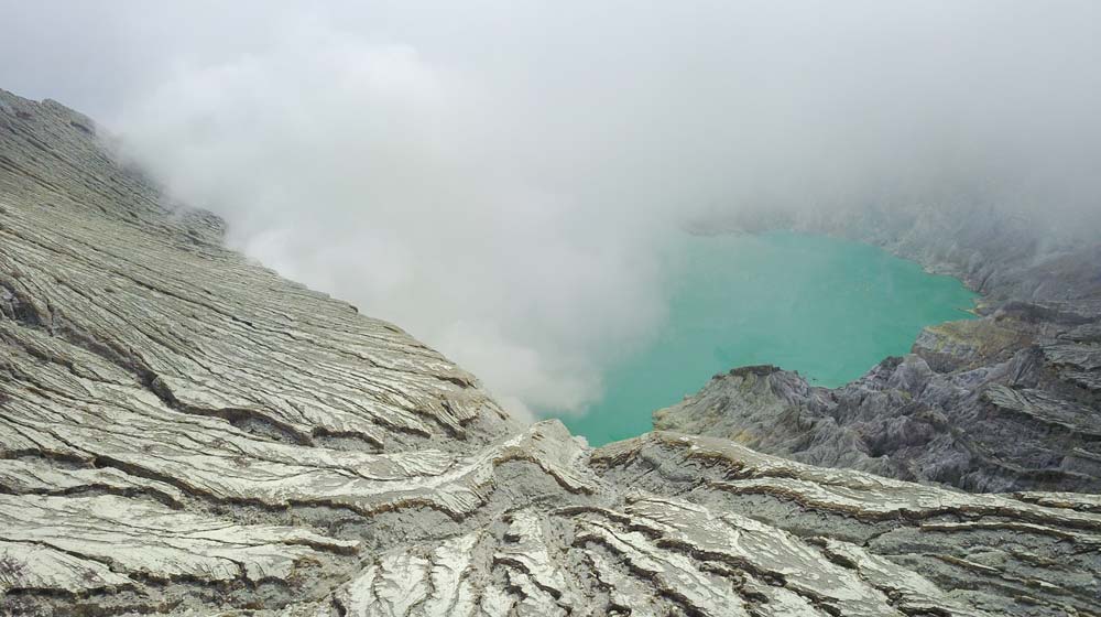 Ijen crater