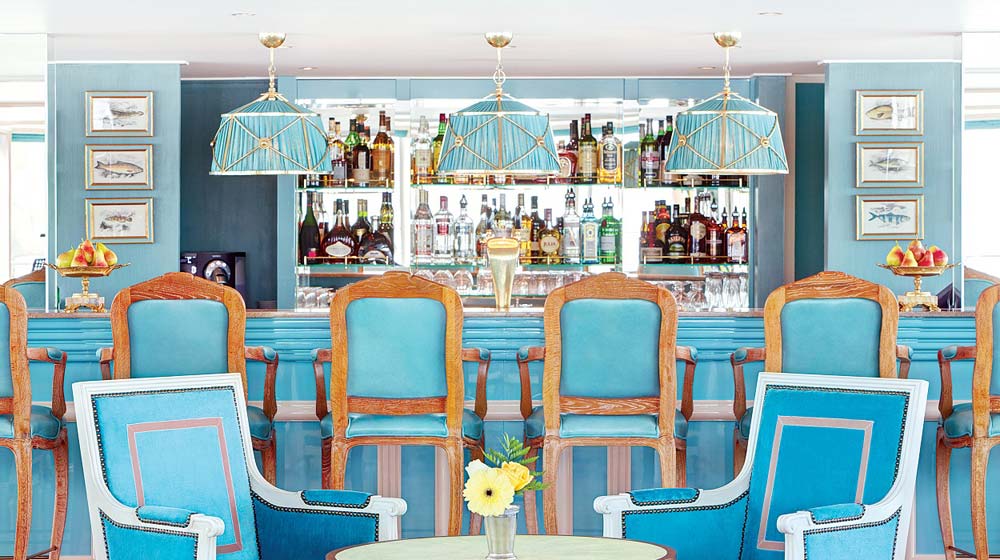 Uniworld River Countess | Castillo Lounge