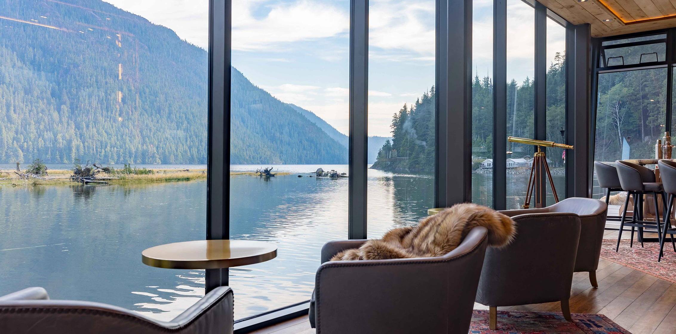 The Ivanhoe Bar, Clayoquot Wilderness Lodge