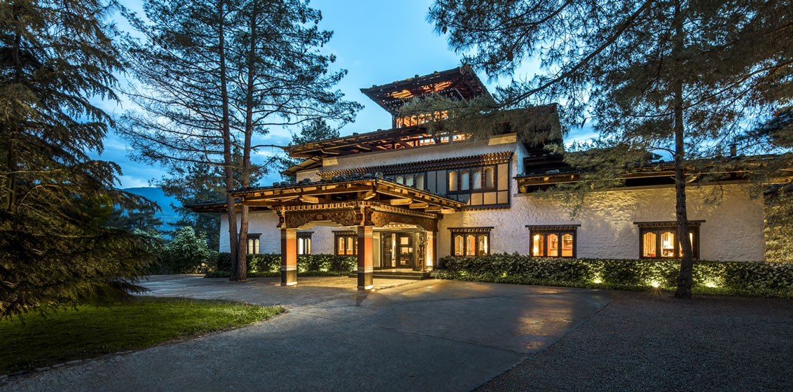 Bhutan luxury hotel